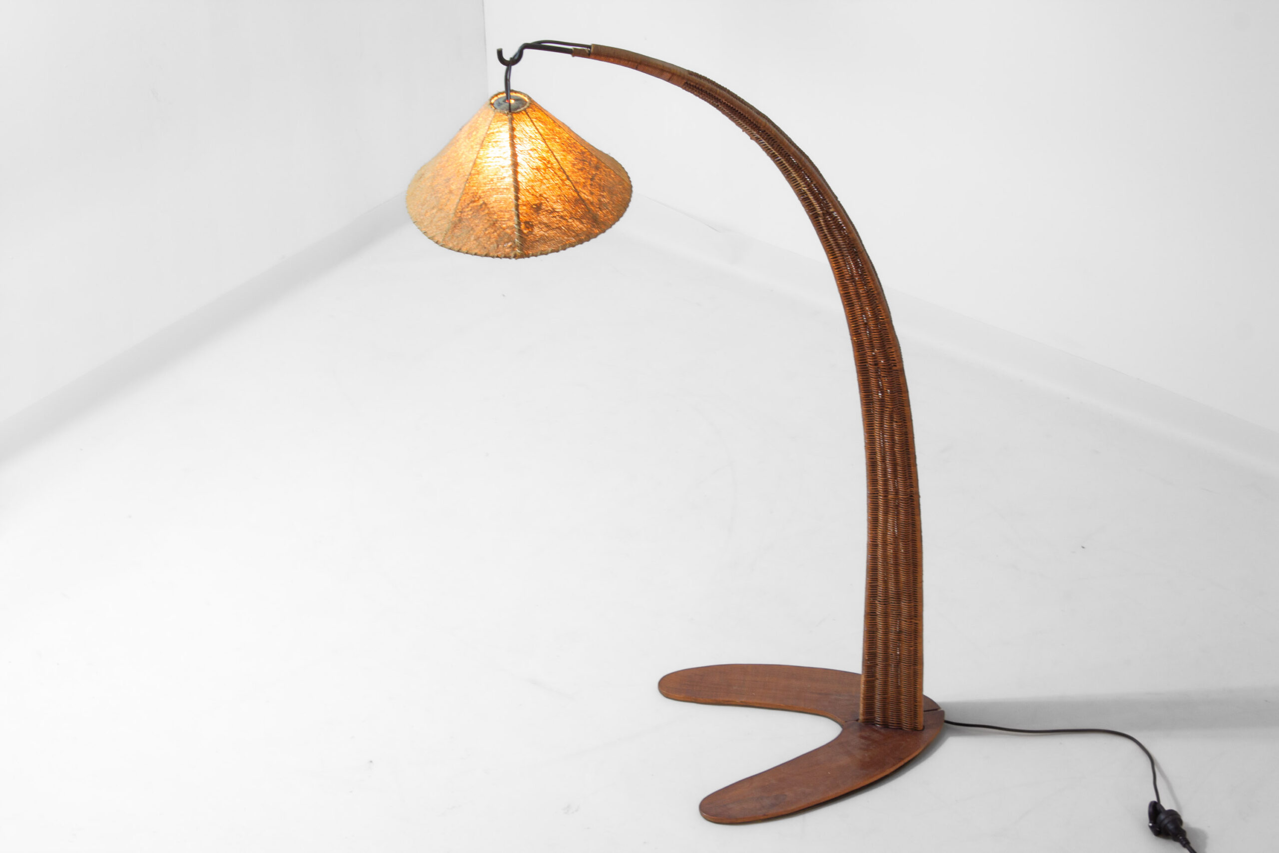 Italian arc lamp in rattan