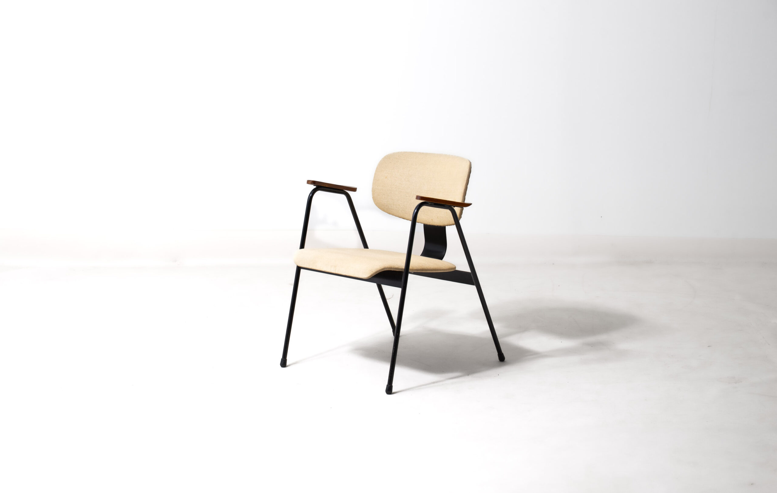 F1 chair by Van der Meeren